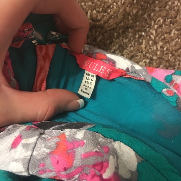 Dress - Picture 3 of 4